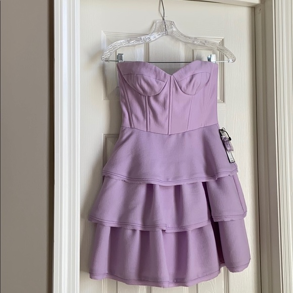 NWT BCBG MaxAzaria Jacklyn Tiered Party Dress - Picture 2 of 8